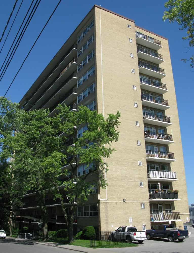 21 Tichester Road, Toronto, ON M5P 3M4