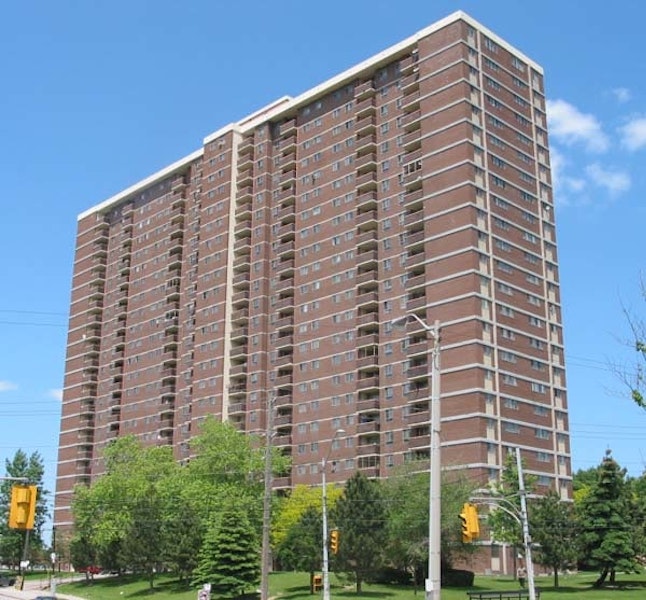 15 Tobermory Drive, 15 Tobermory Drive Toronto, ON REW