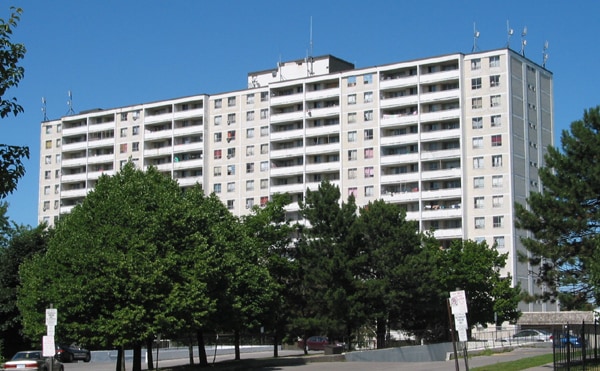 30 Tuxedo Court, Toronto, ON M1G 3S6 - 2