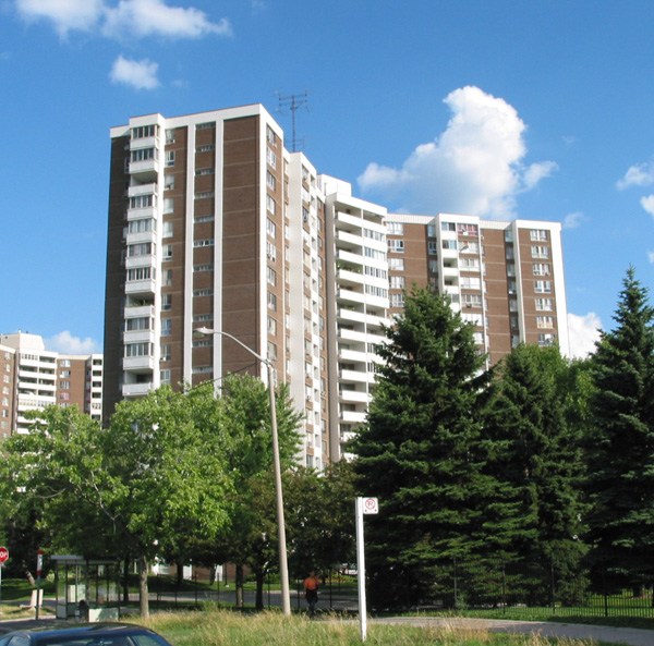 5 Vicora Linkway, Toronto, ON M3C 1A2
