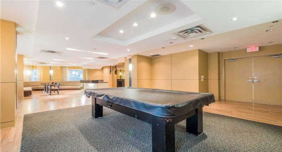 210 Victoria Street, Toronto, ON M5B 1T8 - 2