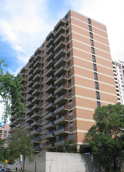 450 Walmer Road, Toronto, ON M5P 2X8