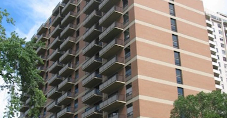 450 Walmer Road, Toronto, ON M5P 2X8