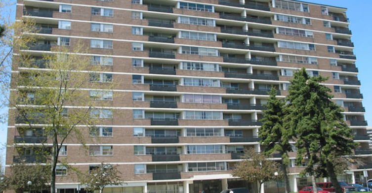 53 Warrender Avenue , Toronto, ON M9B 5Z7