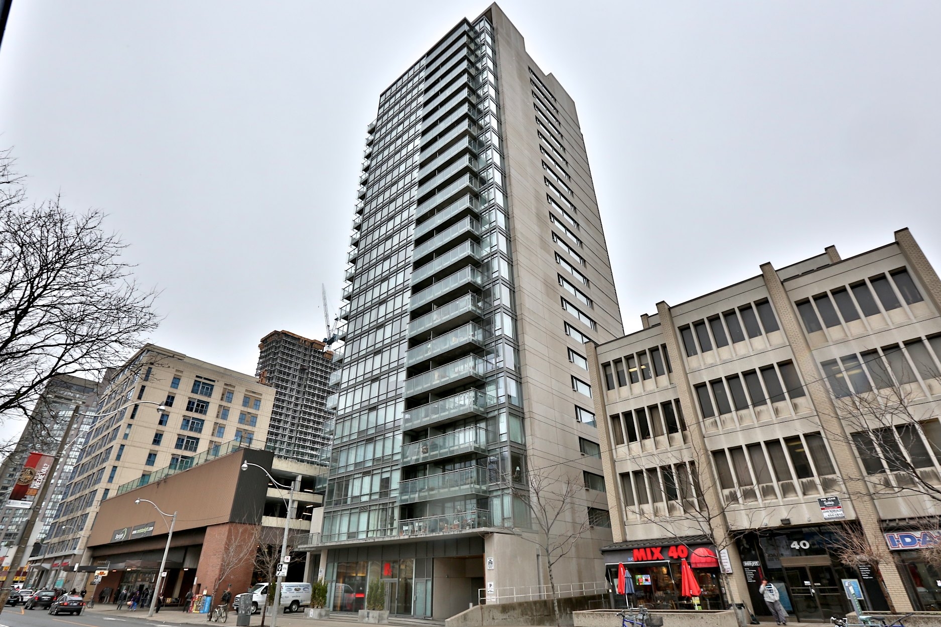 22 Wellesley Street  East, Toronto, ON M4Y 1G3