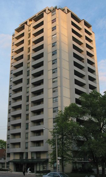 155 Wellesley Street East, Toronto, ON M4Y 1J4 - 2