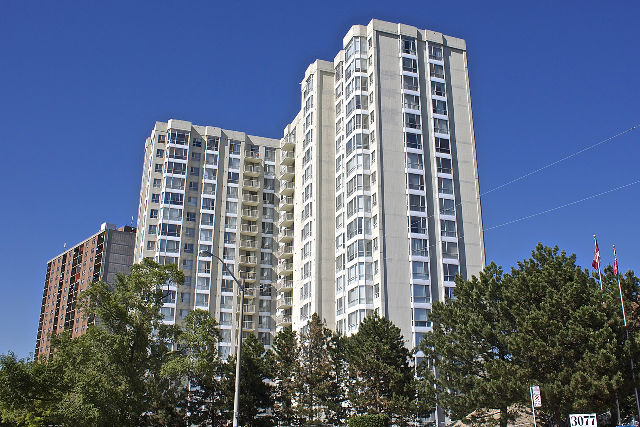 3077 Weston Road, Toronto, ON M9M 3A1