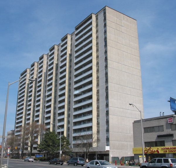 6061 Yonge Street, Toronto, ON M2M 3W4