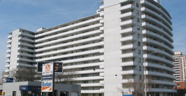 5900 Yonge Street, Toronto, ON M2M 3T8