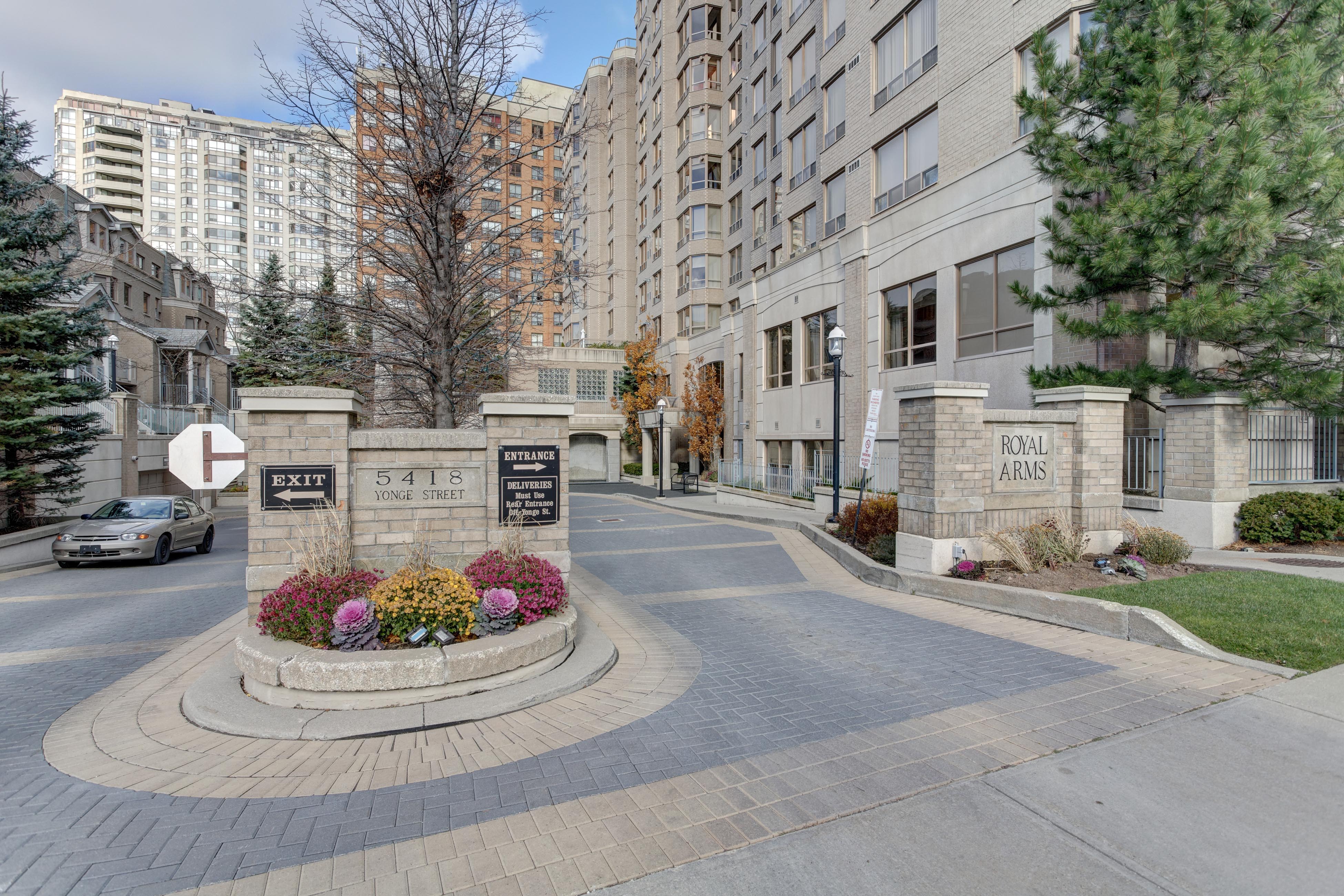 5418 Yonge Street, Toronto, ON M2N 6X4