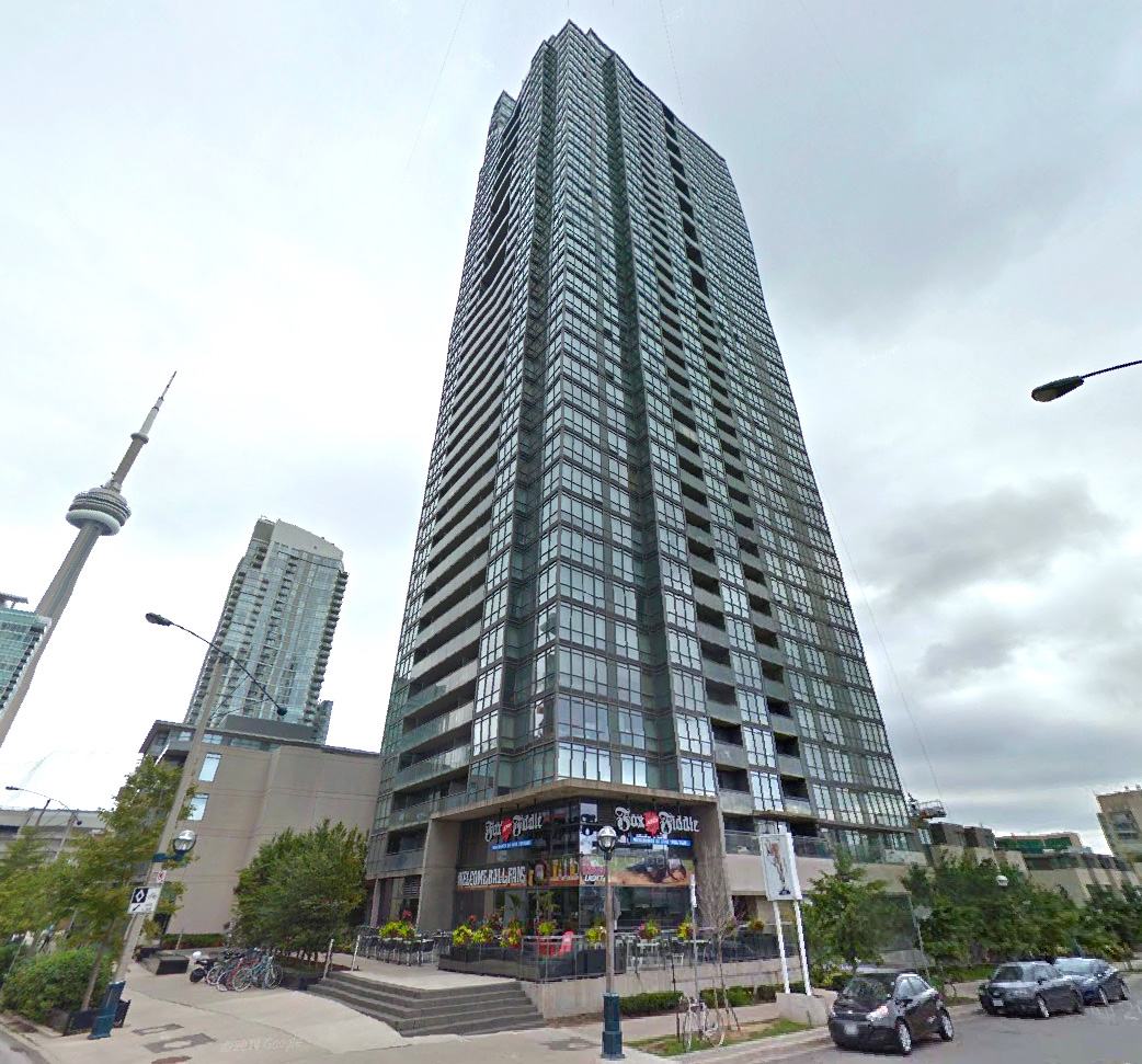 15 Fort York Boulevard, Toronto, ON M5V 3Y4