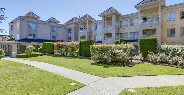 523 Whiting Way, Coquitlam, BC V3J 7W9