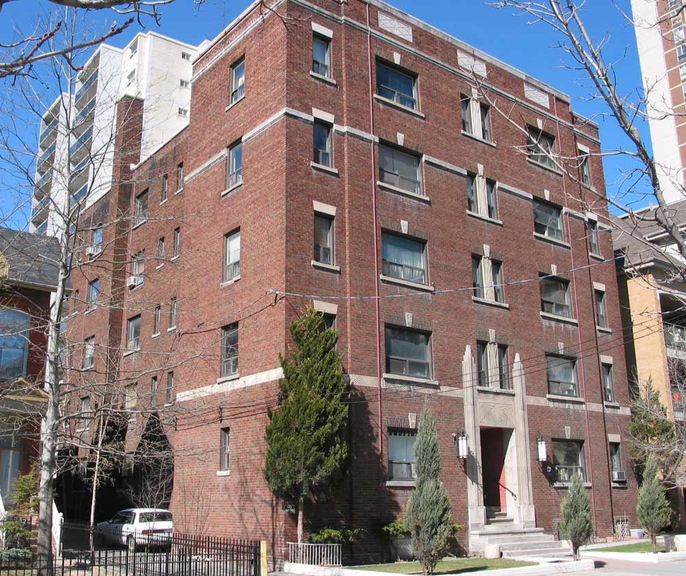 40 Earl Street, Toronto, ON M4Y 1M3
