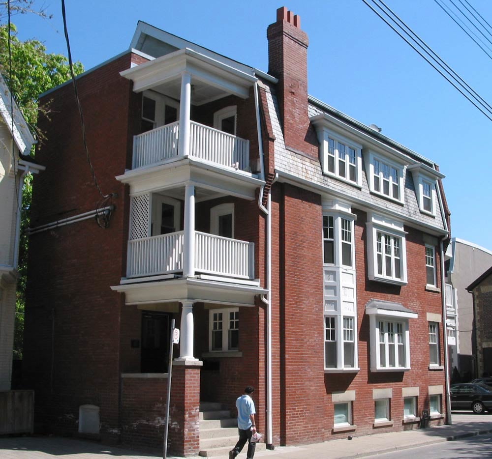 8 Webster Avenue, Toronto, ON M5R 1N7
