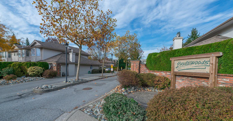 9045 Walnut Grove Drive, Langley, BC V1M 2E1