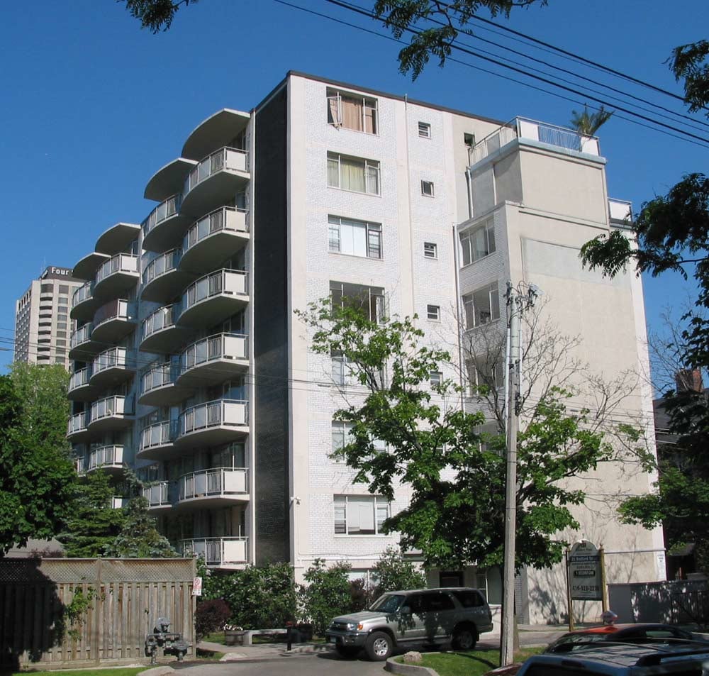 25 Bedford Road, Toronto, ON M5R 2K1