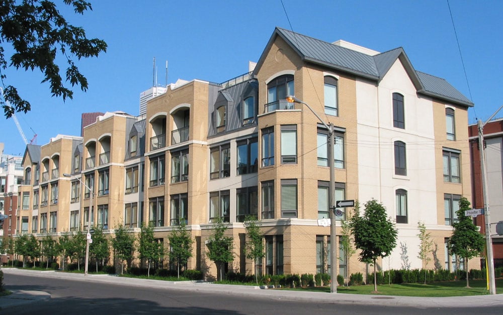13 Phoebe Street, Toronto, ON M5T 1A8