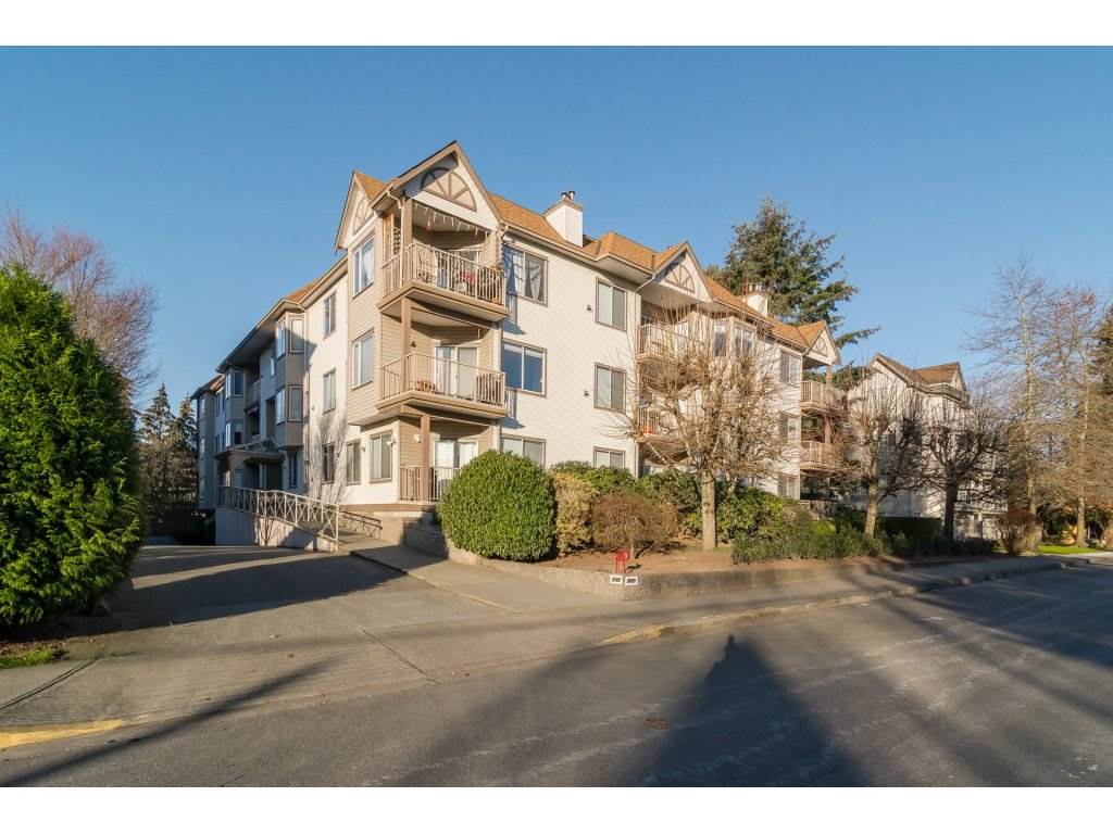 5489 201 Street, Langley, BC V3A 1P8