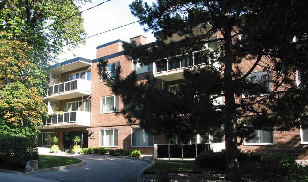 1 Dale Avenue, Toronto, ON M4W 1K2