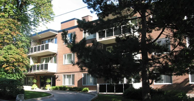 1 Dale Avenue, Toronto, ON M4W 1K2