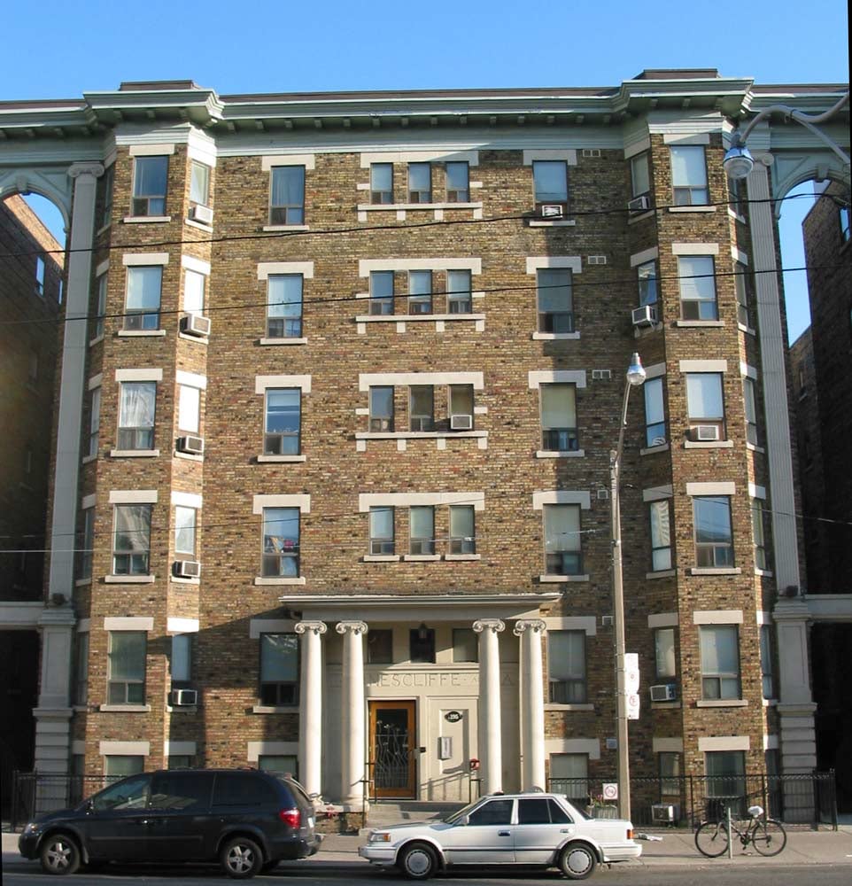 195 Wellesley Street East, Toronto, ON M4X 1E9
