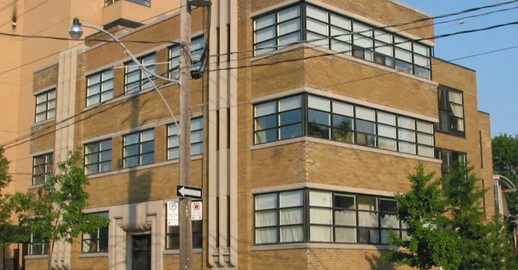833 King Street West, Toronto, ON M5V 1N9 - 2