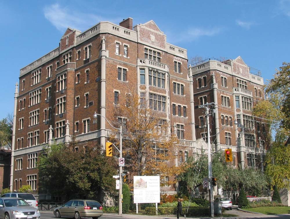 150 Balmoral Avenue, Toronto, ON M4V 1J4