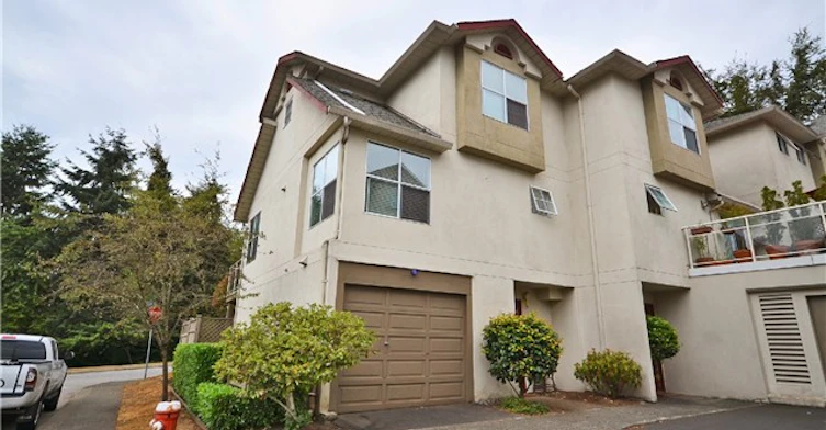 920 Tobruck Avenue, North Vancouver, BC V7P 1V8