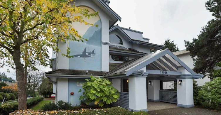 15018 Thrift Avenue, Surrey, BC V4B 2K3 - 2