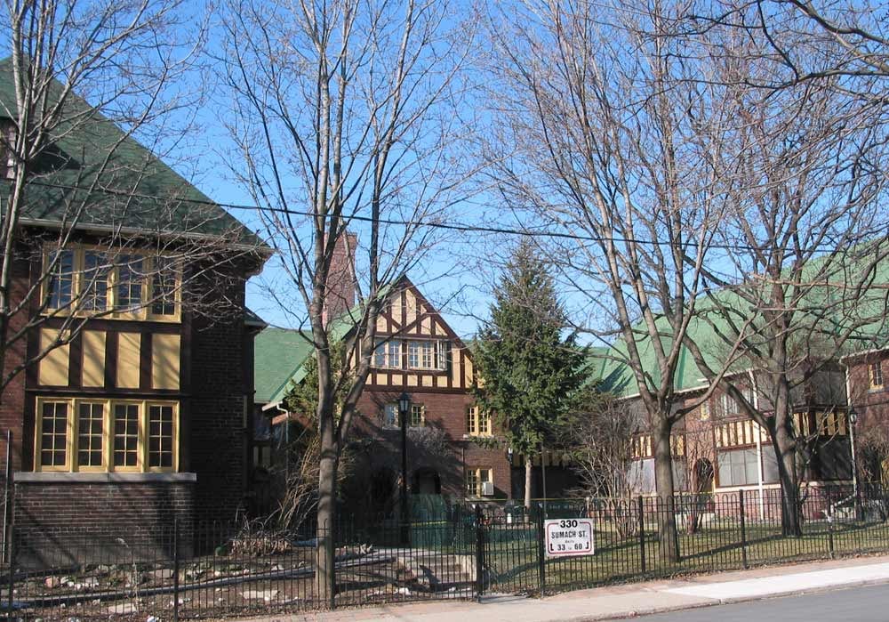 330 Sumach Street, Toronto, ON M5A 3K7