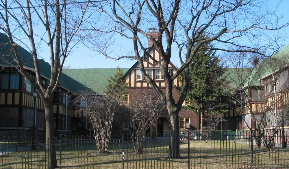 330 Sumach Street, Toronto, ON M5A 3K7 - 2