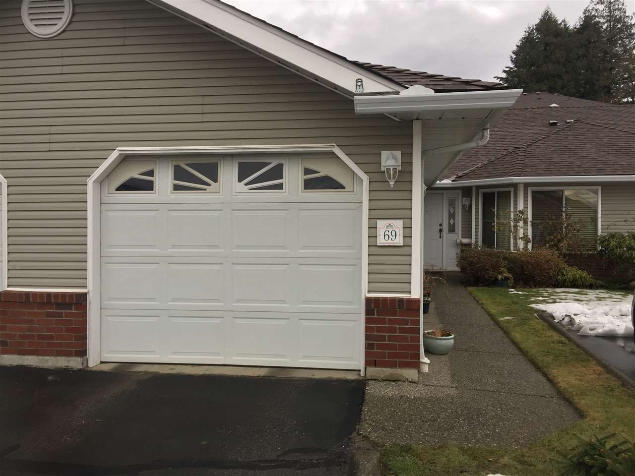 1973 Winfield Drive, Abbotsford, BC V3G 1K6