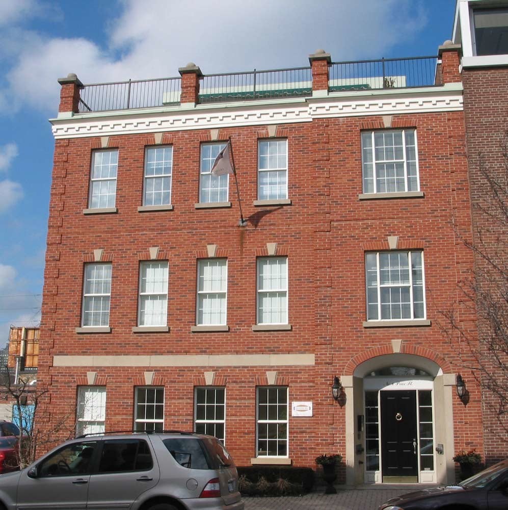 8 Price Street, Toronto, ON M4W 1Z4 - 2