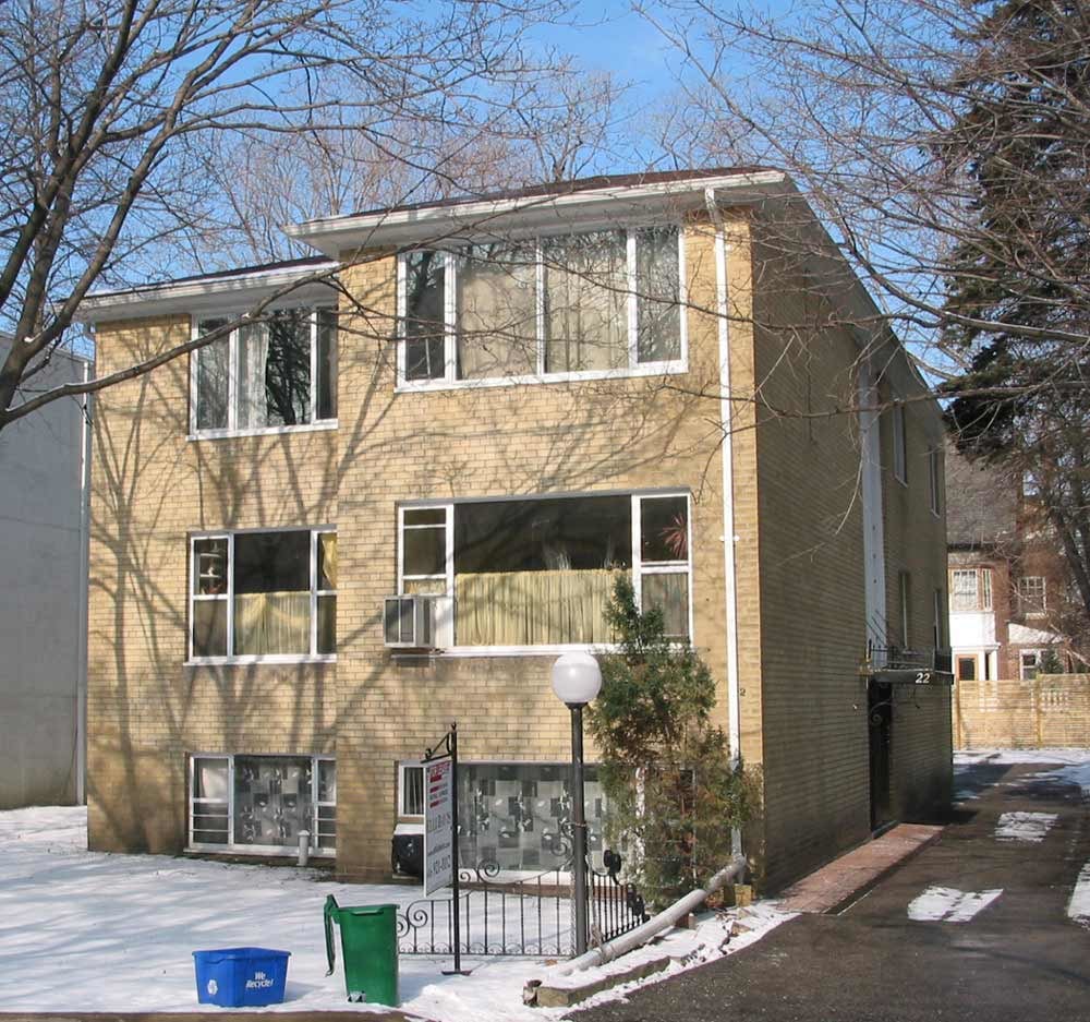 22 Rachael St, Toronto, ON M4W 1M5