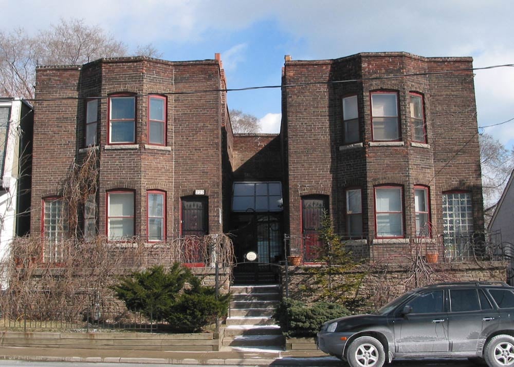 223 River Street, Toronto, ON M5A 3P9