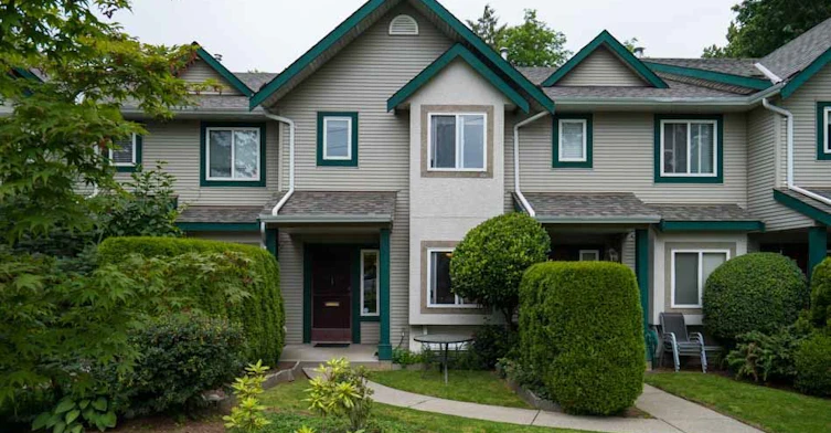 3220 Trafalgar Street, Abbotsford, BC V2S 8G4