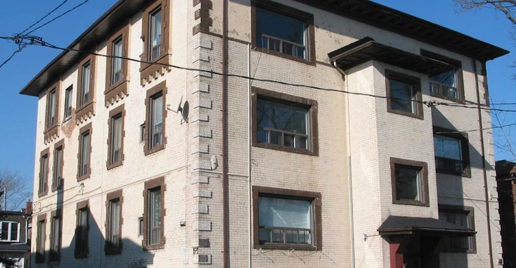26 Gifford Street, Toronto, ON M5A 3J1