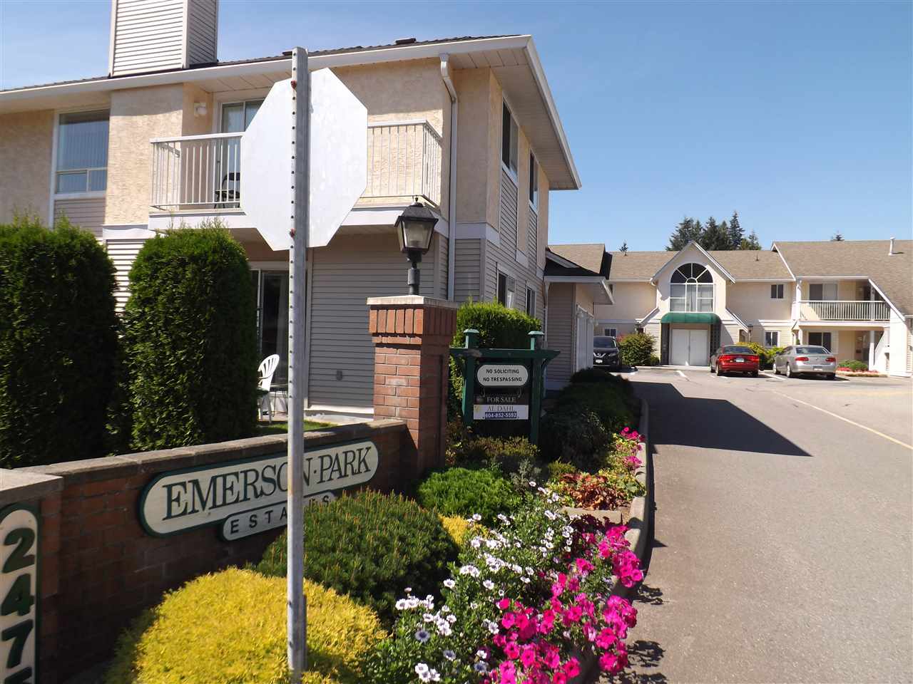 2475 Emerson Street, Abbotsford, BC V2T 4W5