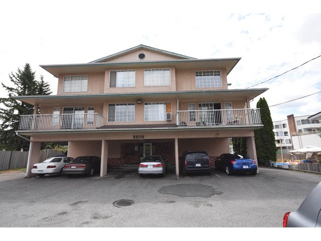 32118 George Ferguson Way, Abbotsford, BC V2T 2K6