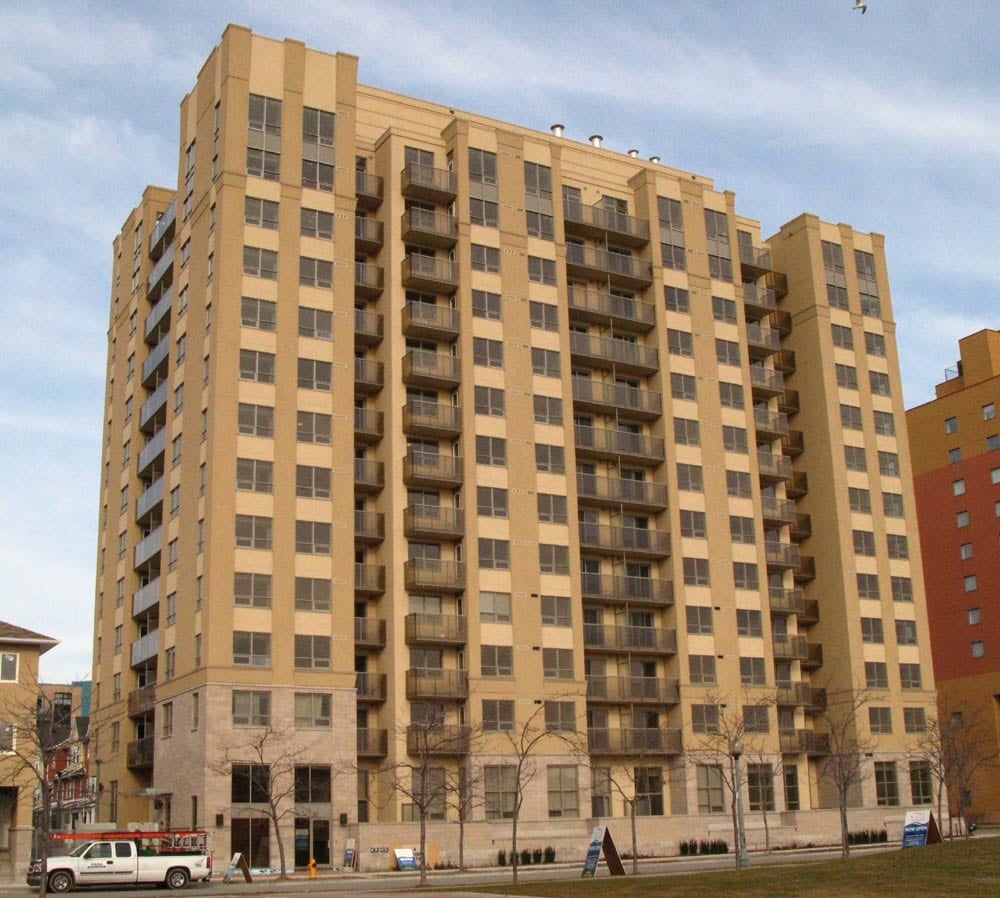 4 Elsinore Path, Toronto, ON M8V 4G7 - 2
