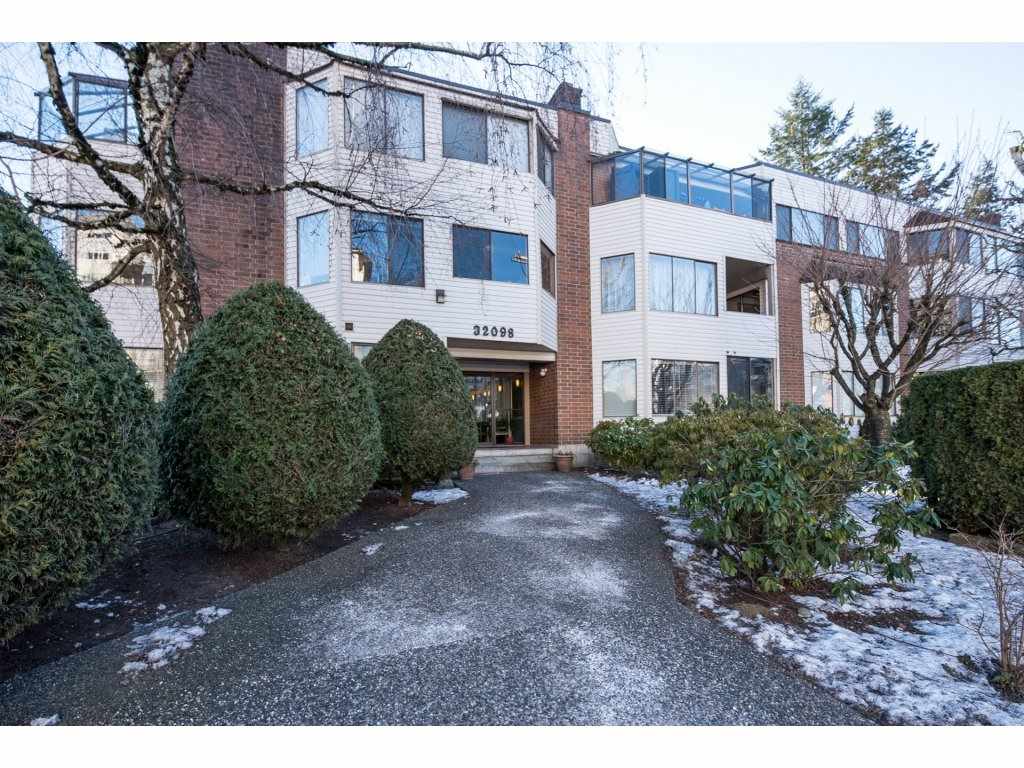 32098 George Ferguson Way, Abbotsford, BC V2T 2K6