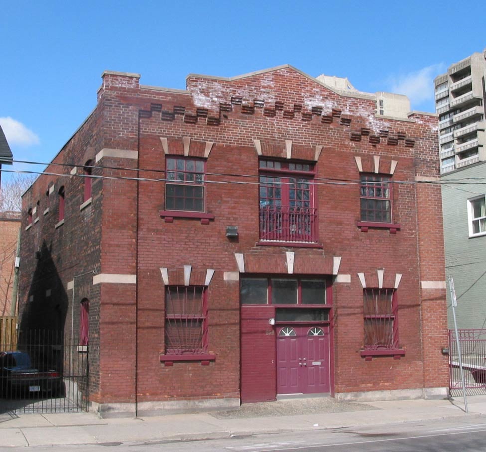 154 Shuter Street, Toronto, ON M5A 1V9