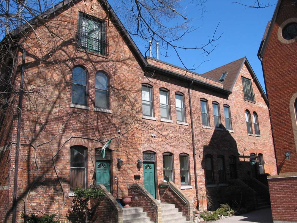 41 Spruce Street, Toronto, ON M5A 2H8