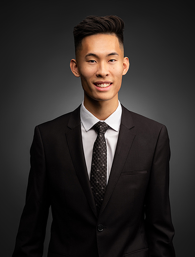 Nicholas T Lee