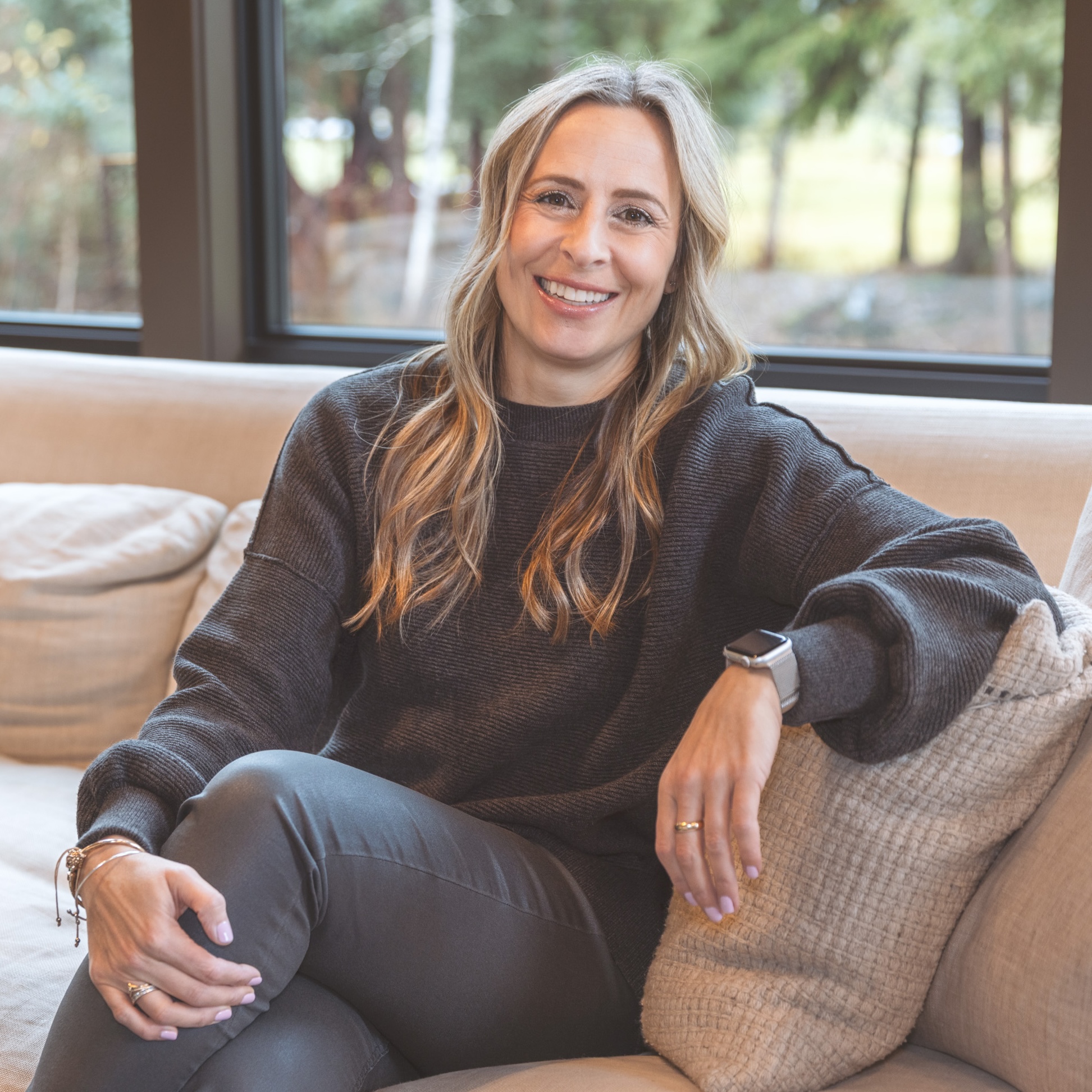 Amber Mann, Real Estate Agent